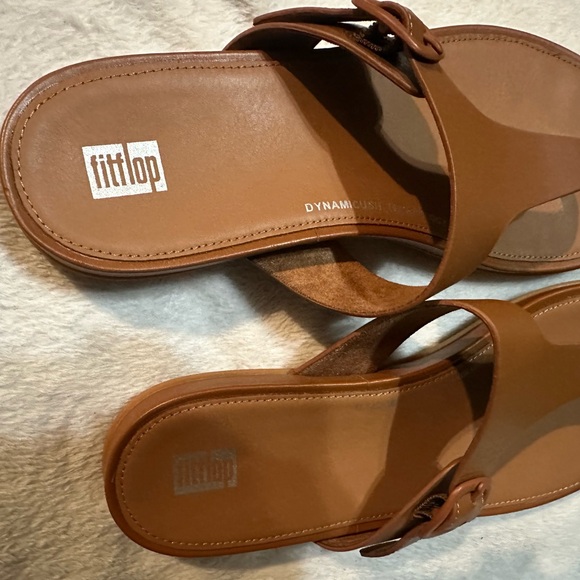 FitFlop Dynamicush Comfort Technology tan leather sandals (no shoe box) - Picture 7 of 9